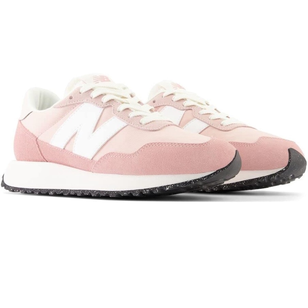 New Balance Women's 237 V1 Sneaker